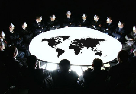 El nuevo orden mundial - Gobernantes inmortales y esclavos biorobóticos