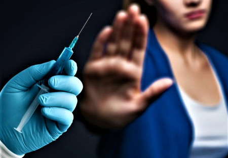 Dinamarca prohíbe las vacunas contra el covirus a todos los menores de 50 años