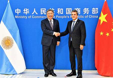 El ministro de Economía argentino celebra China
