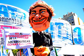 los-argentinos-preparan-una-huelga-general-ante-el-plan-motosierra-de-saqueo-ajuste-y-represion-de-milei