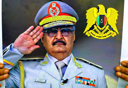 El general Haftar entregó la base aérea a Rusia para reforzar su posición en África.