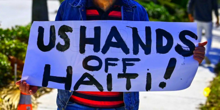 ¡Las manos de Estados Unidos fuera de Haití!