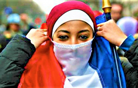 En Francia se han desatado verdaderos enfrentamientos callejeros: