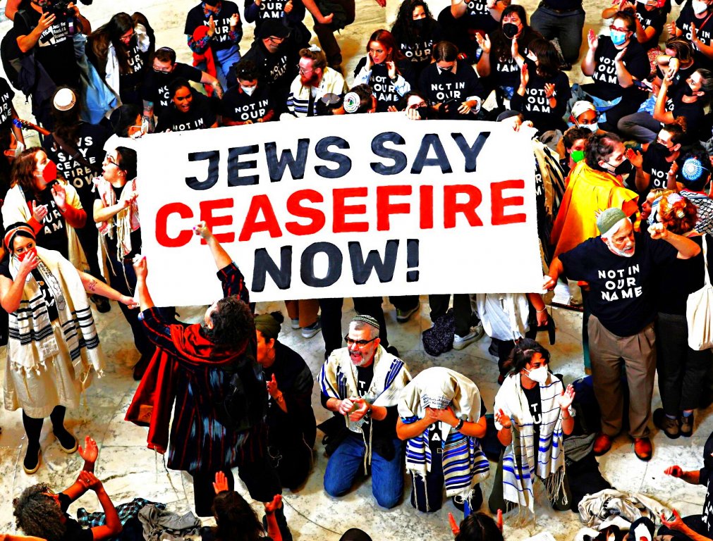 judios-estadounidenses-irrumpieron-en-el-congreso-para-protestar-contra-israel-y-la-guerra-de-gaza