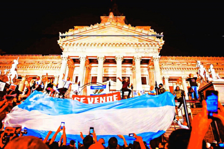 Éxito rotundo de la huelga general en Argentina contra las medidas de recorte, pobreza y represión de Milei