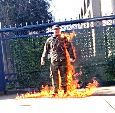 El soldado de las Fuerzas Aéreas estadounidenses se prendió fuego frente a la embajada israelí en Washington